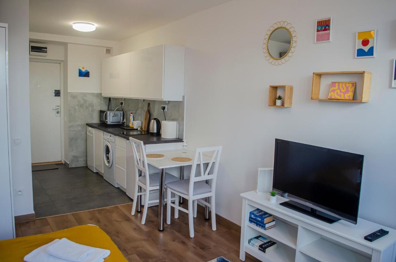 Sweet Life Apartment Next To Metro Station Varsavia Esterno foto